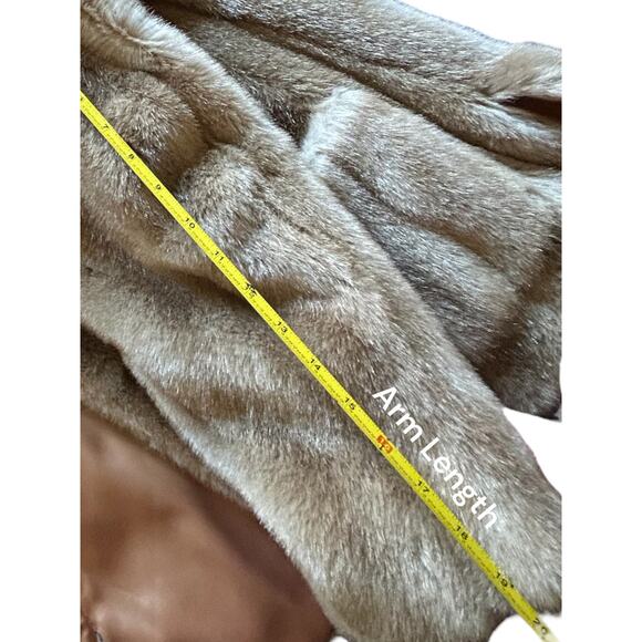 Vintage Grandella II Neusteters Fur Jacket - Picture 8 of 9